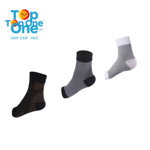 Top One Open Toe Cheville Compression Sleeve Attelle de soutien pour la fasciite plantaire avec des chaussettes de compression confortables - Product Image 6
