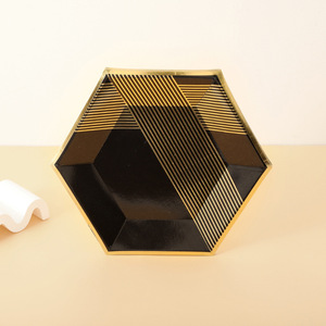 Assiettes en papier hexagonales personnalisées pour fête d'anniversaire, estampage à chaud, jetables, vente en gros - Product Image 5