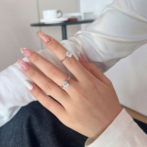 Bague de Fiançailles et de Promesse pour Femme Dylam, Style Classique, Bijoux Fins en Argent 925, Pierre Moissanite Couleur D VVS1 6*8mm - Product Image 2