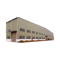 Bâtiment modulaire préfabriqué léger en structure d'acier, charpente métallique, entrepôt moderne, usine, grange, atelier industriel