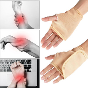 แผ่นประคบน้ำมันละหุ่งแบบใช้ซ้ำได้สำหรับมือและข้อมือ พร้อมสายรัดปรับได้ ป้องกันการรั่วซึม บรรเทาอาการอักเสบในอุโมงค์ข้อมือ - Product Image 6