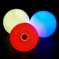 Balle de jonglage en plastique lumineuse ARYDA LED 65 mm avec câble de charge USB pour jeu parent-enfant nocturne en extérieur, emballage en sac en filet