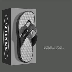 2026 Vente en gros Tongs de <span class=keywords><strong>massage</strong></span> pour hommes et adolescents, légères, souples, confortables, antidérapantes, résistantes à l'usure, pour la plage d'été et usage domestique - Product Image 6