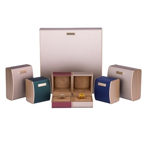 Caja de Exhibición de Joyería Multifuncional de Cuero PU Personalizada, Caja de Presentación de Lujo con Tapa Abatible, Alta Calidad, MOQ Bajo, de Fábrica - Product Image 1