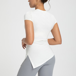 SUHE TS-012 Athena Lanjing - Top de Yoga Modal de Manga Corta con Cuello Redondo, Corte Asimétrico y Ajustado, Color Azul Polvo, Ropa Deportiva para Mujer - Product Image 2