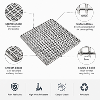 Grille de barbecue perforée à haut débit d'air en acier inoxydable 304 de qualité alimentaire, résistante à la chaleur, durable, avec poignée sécurisée pour la cuisson