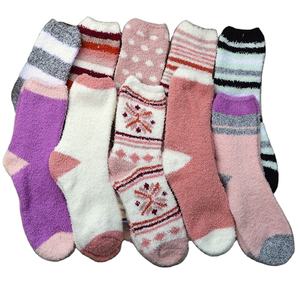 Chaussons thermiques pour femmes 2024, en corail, doux et moelleux, longueur mi-mollet, tricotés, pour la maison, l'<span class=keywords><strong>hiver</strong></span>, chauds, pour le lit, le sol, les bottes, les chaussettes de Noël - Product Image 4