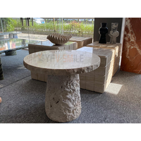 Table d'appoint ronde en travertin beige Wabi Sabi, bord brut, pour hôtel, villa, salon