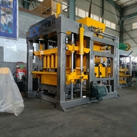 Machine à fabriquer des briques entièrement automatique QTY4-18 avec pompe et moule réglable pour la production de briques et de blocs en ciment de différentes tailles