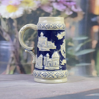 Chope à bière classique en porcelaine multi-villes d'Estonie – Mug souvenir écologique réutilisable avec sites emblématiques de Tallinn/Narva/Tartu (350 ml)