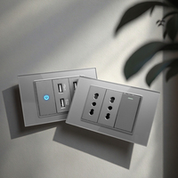 Standard italien 20W Smart Type C Prise USB charge rapide Double prise murale USB 3 + 3 + 6 Configuration 16A IP44 SDK industriel