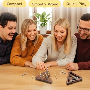 Jeu de jeu triangulaire en bois de noyer sur mesure, jeu de jeu triangulaire portable pour bureau, idéal pour les fêtes. - Product Image 2