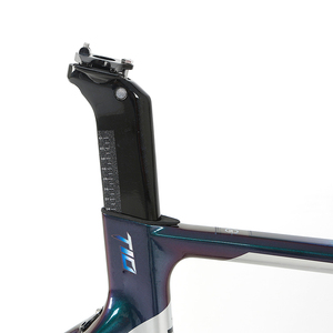 Nhà Máy Trung Quốc <span class=keywords><strong>Carbon</strong></span> <span class=keywords><strong>Cyclocross</strong></span> Khung Xe Đạp 142*12 Thru Trục <span class=keywords><strong>Carbon</strong></span> T900 Đường Xe Đạp Frameset EPS Holographic Màu - Product Image 6