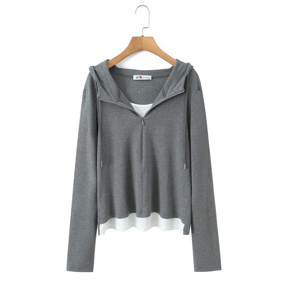 เสื้อสีเทา