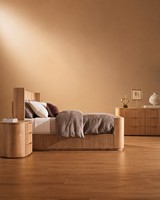 Cadre de lit plateforme Sigma moderne et minimaliste avec base cannelée en bois massif, tailles Queen et King, ensemble de chambre d'hôtel personnalisé
