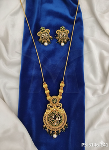 Ensemble de pendentifs Kemp en bijouterie antique de qualité supérieure, poli or brillant, pour les fêtes, les mariages et les événements spéciaux - Product Image 4