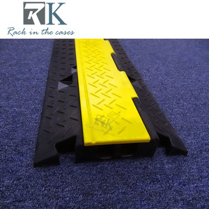 Yellow Black Cable Ramp Rubber Cable Ramp Traffic Safety Cable Protector Ramp 1 2 3 4 <b>5</b> Speed Bumps Protective - Product Image 4