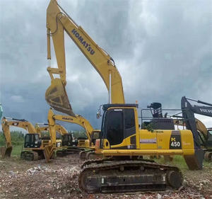 Excavatrice Komatsu Pc450-8 d'occasion, modèle 2016, bon état, poids opérationnel de 45 tonnes, godet de 2,1 m, moteur, boîte de vitesses, moteur électrique - Product Image 4