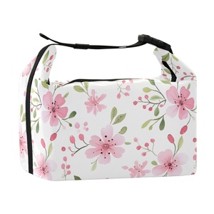 Bolsa Térmica Personalizada con Diseño Tropical Hawaiano de Flores de Cerezo Rosadas - Product Image 2