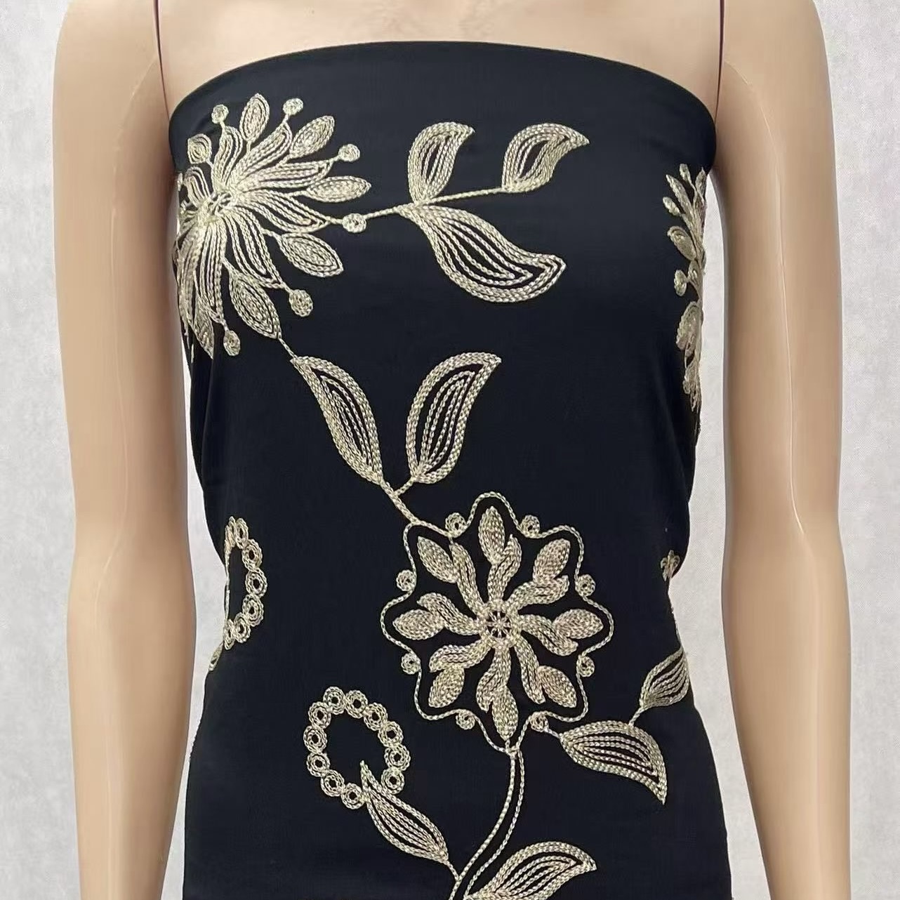 Low MOQ Wholesale Woven Slub Textured Rayon Nylon Fabric Eco-Friendly Elegant Textured Chain Stitch Embroidered for Garment