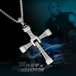Più venduto il film <span class=keywords><strong>di</strong></span> grandi dimensioni ciondolo cristallo Dominic <span class=keywords><strong>Toretto</strong></span> croce collana per gli uomini - Product Image 2