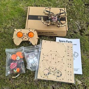 Drone Quadricoptère <span class=keywords><strong>en</strong></span> <span class=keywords><strong>Bois</strong></span> à Assembler Soi-même pour Débutants, Télécommande 4 Canaux, Photographie Aérienne STEM, Décollage/Atterrissage à une Touche, Idéal pour l'École - Product Image 6