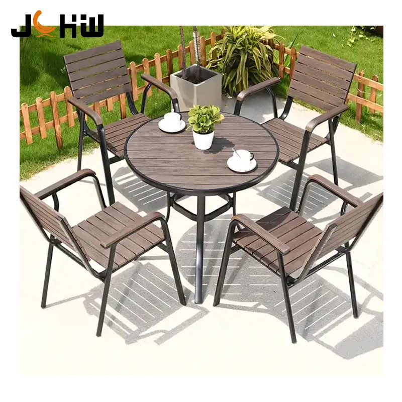 Europäische Luxus 4-Sitzer Runde Gartenmöbel Lounge Küche Patio Esstisch und Stühle Set Kunststoff Holz Garten Sets