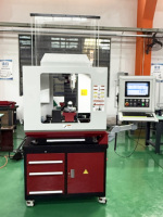 Centre d'usinage vertical CNC 5 axes SUMORE, mini-fraiseuse CNC, prix pour usage éducatif