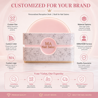 Bureau de réception moderne rose effet marbre avec logo lumineux sur mesure pour salon de manucure et spa – Offre spéciale
