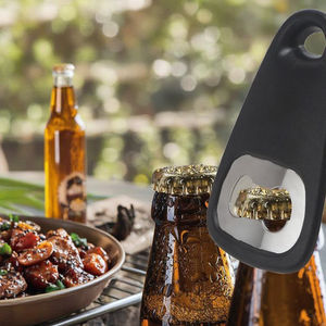 مجموعة أدوات المطبخ 6 قطع تشمل مقشرة فواكه وخضروات وجبن وشوكولاتة وفتاحية زجاجة قطاعة بيتزا مطحنة زنجبيل - Product Image 6