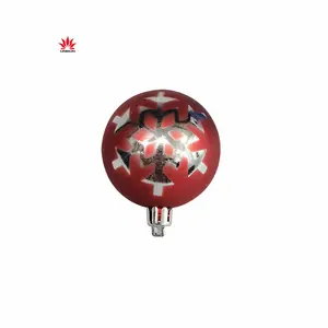 Boule en argent rouge brillant de 6cm pour la décoration de l'arbre de Noël