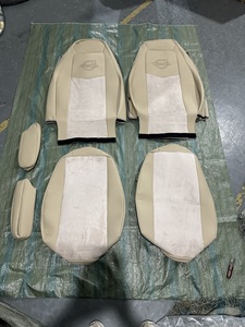 Coprisedili per auto in pelle PU Premium in cotone di lusso 5D personalizzati per SITRAK VOLVO Tractor truck front 2 pezzi - Product Image 4