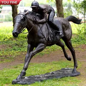 Hipódromo al aire libre Estatua de bronce personalizada Jockey y escultura de caballo