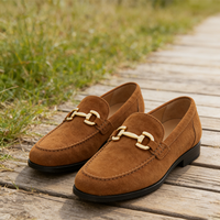 Boucle de sandale en métal doré pour femme, personnalisée en usine, accessoires de chaussures à la mode avec décoration boutonnée