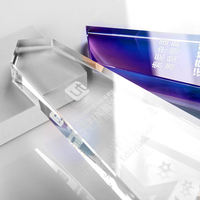 Nouveau trophée personnalisé en cristal coloré de forme créative, écologique et gravé, pour les employés exceptionnels, les vainqueurs et les champions – Ventes