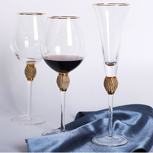 Base <span class=keywords><strong>de</strong></span> boule <span class=keywords><strong>de</strong></span> diamant <span class=keywords><strong>de</strong></span> luxe fait à la main incrustation <span class=keywords><strong>de</strong></span> <span class=keywords><strong>cristal</strong></span> <span class=keywords><strong>de</strong></span> diamant verre à vin rouge flûtes à champagne verre à cocktail tasse en verre <span class=keywords><strong>de</strong></span> crème glacée - Product Image 1