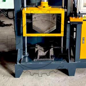 Démonte-moteur efficace pour la déchiquetage de stators de moteurs usagés - Product Image 5