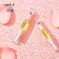 Stylo à huile pour cuticules portable 2-en-1 facile à utiliser, huile réparatrice pour ongles avec repousse-cuticules adoucissant pour manucure à domicile et en voyage, vente en gros