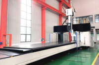 Fraiseuse à portique CNC robuste GMF10038R BT50 FANUC à fonctionnement automatique haute précision pour le traitement mécanique