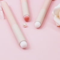 Brosse de maquillage à manche rond en bois de couleur rose pour bébé, bâton de brosse à lèvres, marque privée