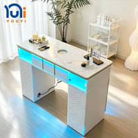 Table de manucure professionnelle en bois au design moderne avec collecteur de poussière et plateau en quartz pour salon de beauté et ongles en gel