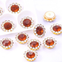 Cristales de Cristal de Alta Calidad de 10mm y 12mm, Forma de Girasol, Color Esmeralda, con Base Dorada, para Coser, Marca Shengzuan, para Fiestas