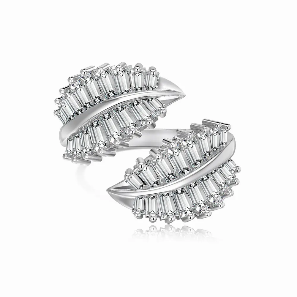 S925 cincin perak terbuka dapat disesuaikan cincin emas dan perak dua warna pilihan daun surround bentuk batu putih untuk wanita