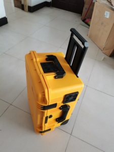 เครื่องทดสอบมิเตอร์สามเฟสแบบพกพา MCPTS4.0 ยอดขายดี ความแม่นยำสูง 0.02% 45-69Hz IP55 น้ำหนัก 28 กก. เครื่องสอบเทียบมิเตอร์สามเฟส - Product Image 3