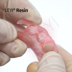 Résine dentaire flexible durable LEYI DFD01 1 kg/bouteille 100% pureté pour bases de prothèses dentaires imprimées en 3D Haute résistance aux chocs Transparente - Product Image 3