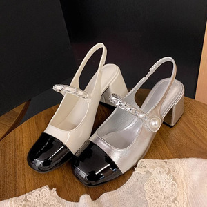 Nouvelles sandales Mary Jane rétro pour femme à bout rond, color block, à talon carré, à bout fermé et à bride cheville style français - Product Image 1