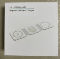 Support de veilleuse pliable personnalisé 3-en-1 avec chargeur sans fil Type-C avec QC/PD/PPS pour iPhone, montre et écouteurs