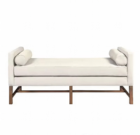 Fauteuil ottoman moderne de luxe et long banc style antique pour chambre à coucher appartement hôtel ou ferme