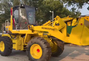 Komatsu WA100 : excellente visibilité et entretien facile, le choix idéal pour les opérations d'ingénierie municipale - Product Image 6