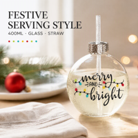 Vente en gros de gobelets transparents en verre pour boire en forme de boule de Noël avec gobelets en paille